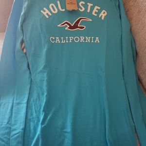 Hollister California Blue long sleeve Tshirt nwt